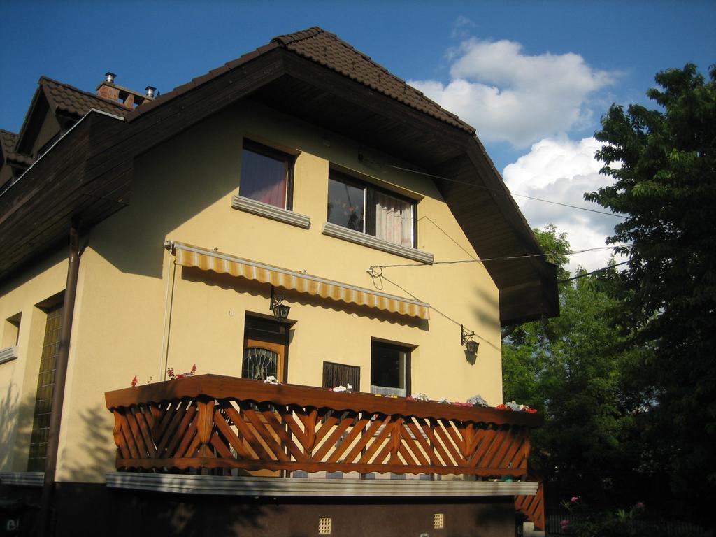 St. Michael Apartman Budapest Bagian luar foto