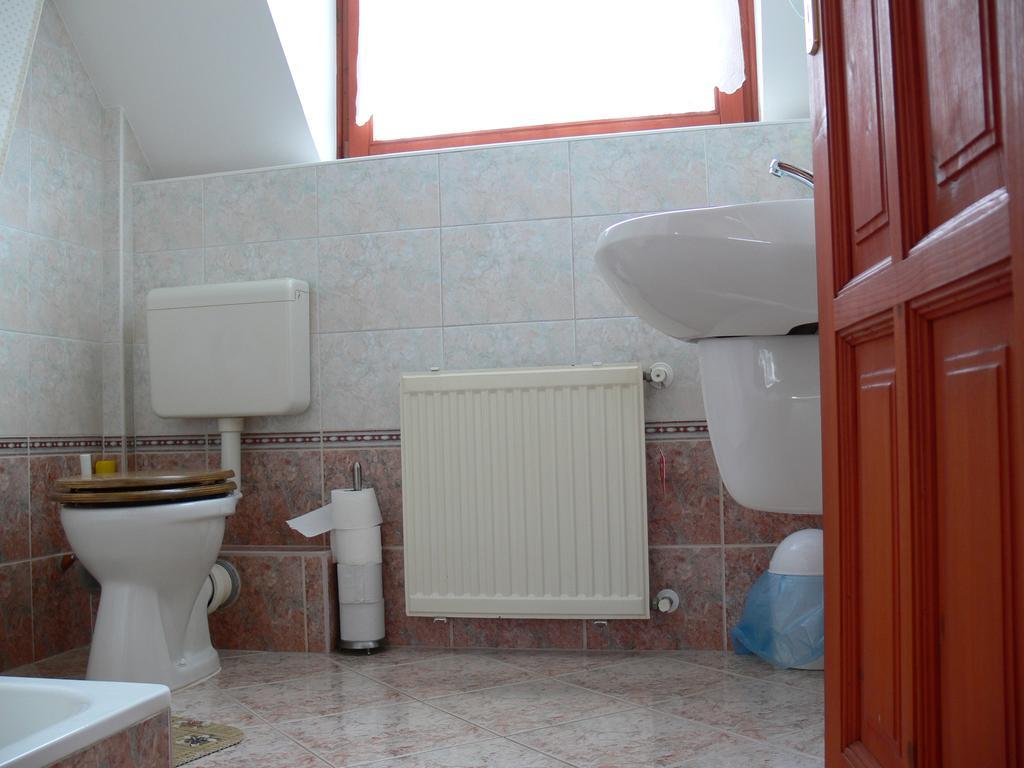 St. Michael Apartman Budapest Bagian luar foto
