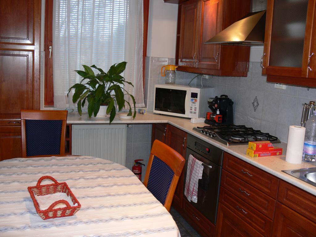 St. Michael Apartman Budapest Bagian luar foto
